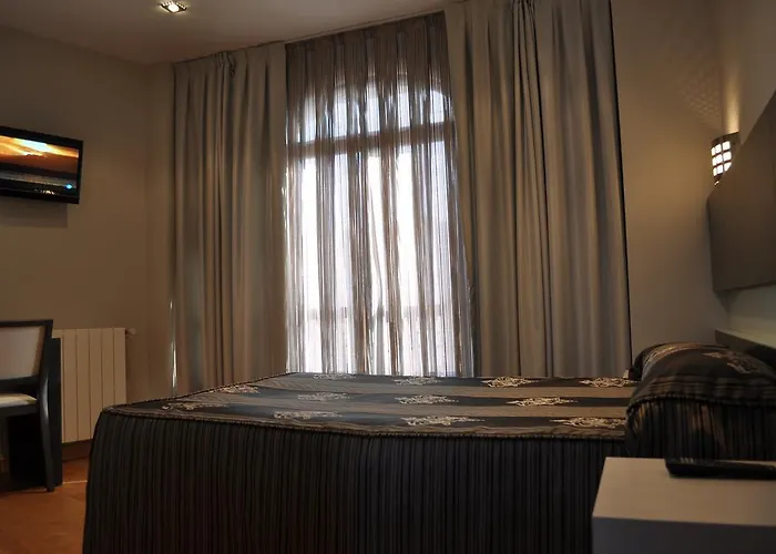 ゲストハウス La Tortuga Santoña